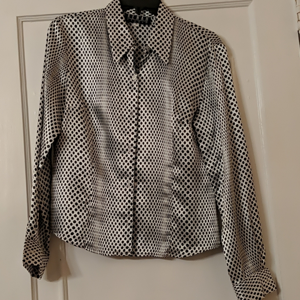 Size 6 Kenar Sudios white with black polka dot